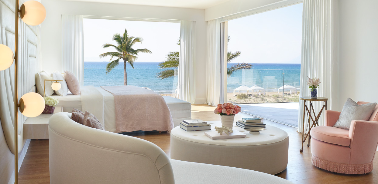 1-luxury-bedroom-in-grand-beach-villa-peloponnese-greece